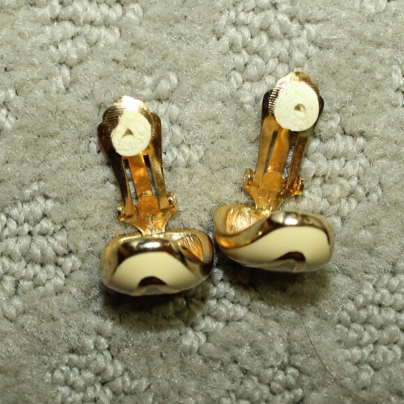 Vintage Christian Dior Germany Pale Yellow Enamel Clip-On Earrings - Picture 7 of 7
